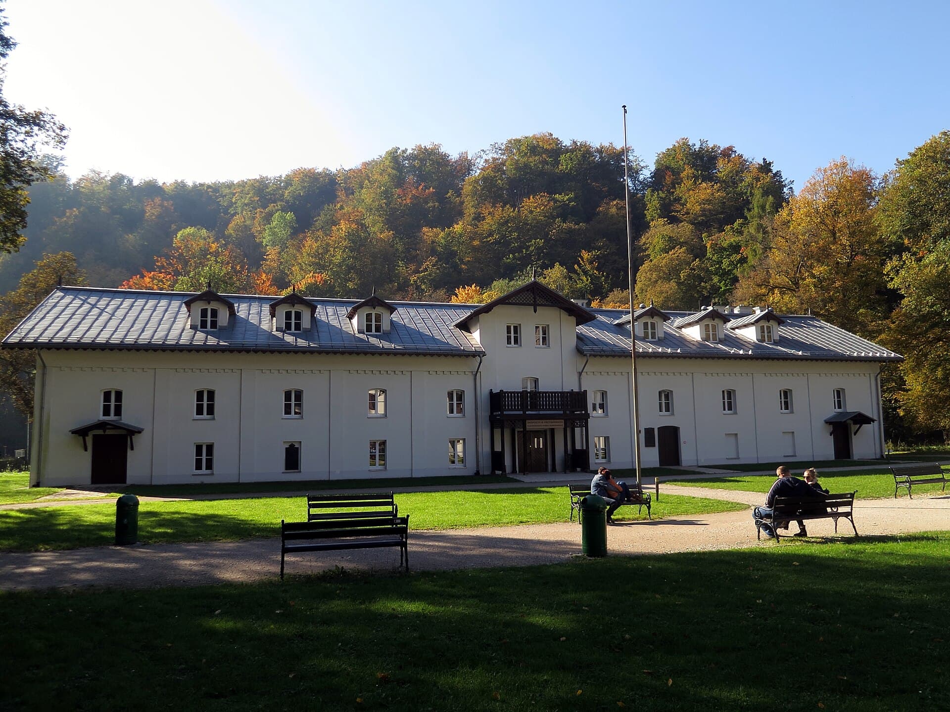 Dawny Hotel pod Łokietkiem, obecnie muzeum OPN