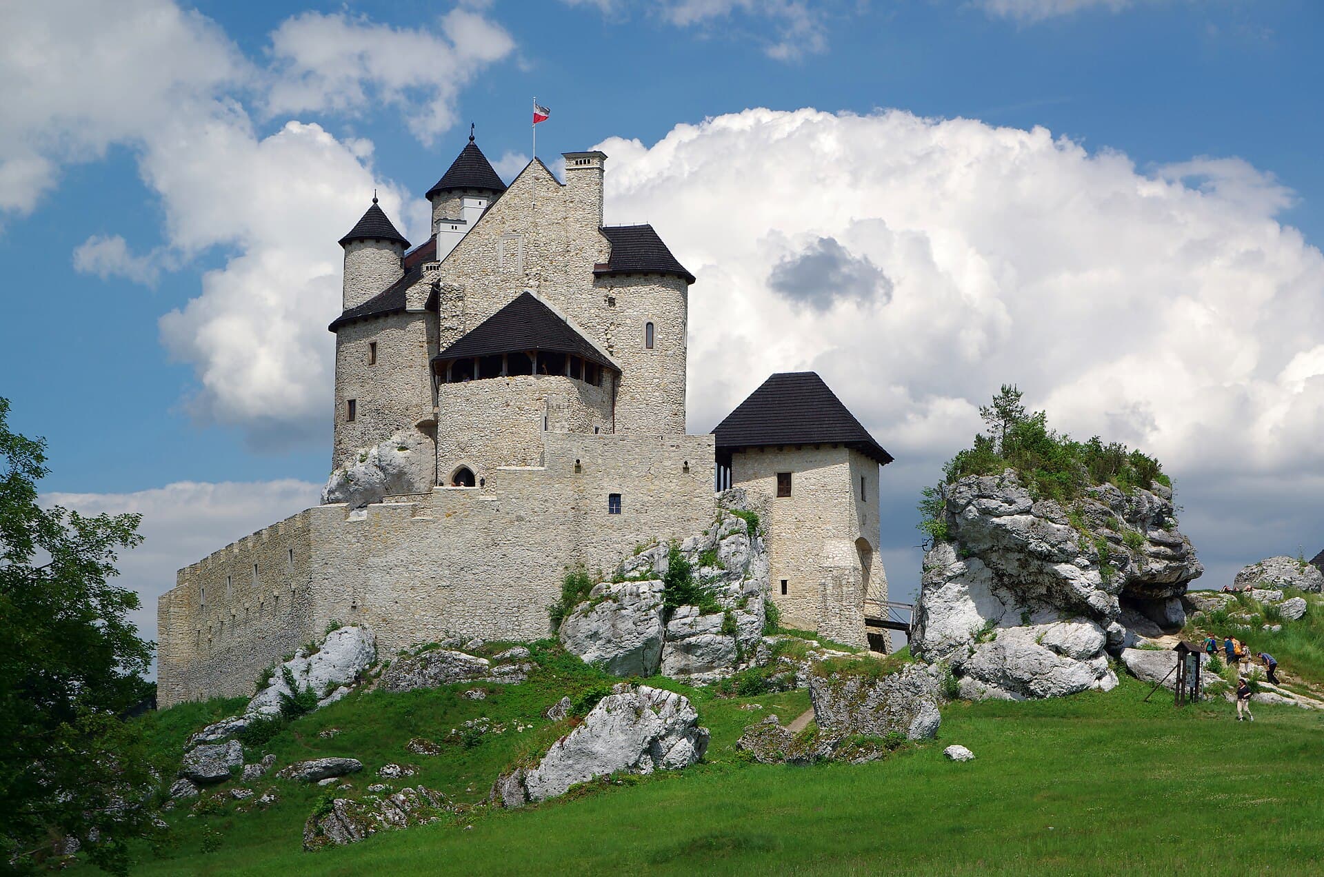 Zamek Bobolice, tuż obok hotelu